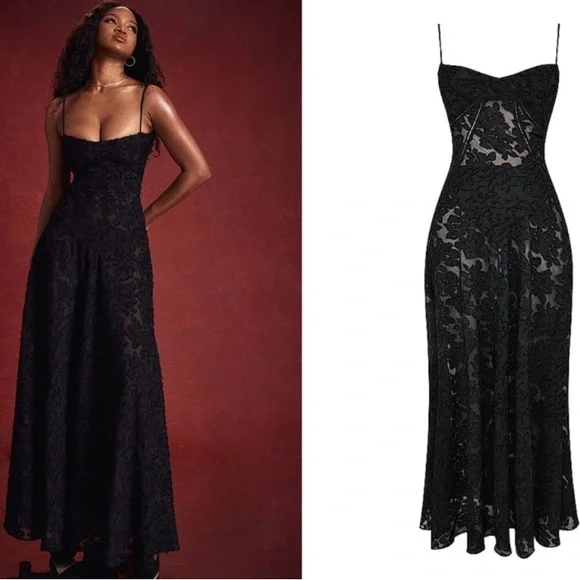 House of CB
House of CB 'Seren' Black Floral Lace Back Maxi Dress size M - Picture 7 of 13